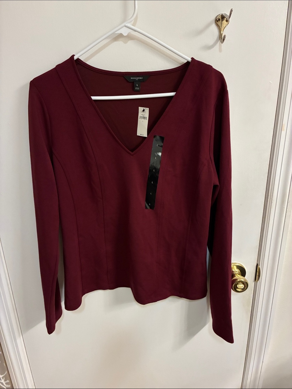 NWT Banana Republic Burgundy V-Neck Long Sleeve Top Sz L